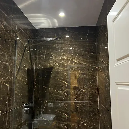 Urban 4 * Tirana